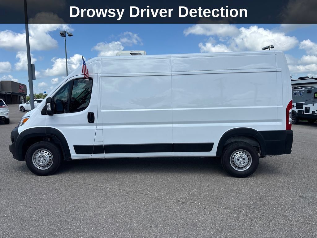 Used 2025 RAM ProMaster 2500 FWD image 2