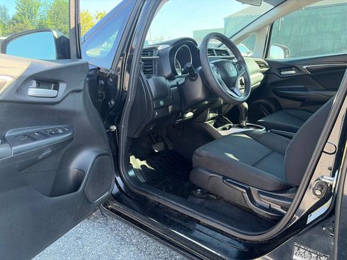 Used 2019 Honda Fit LX image 9