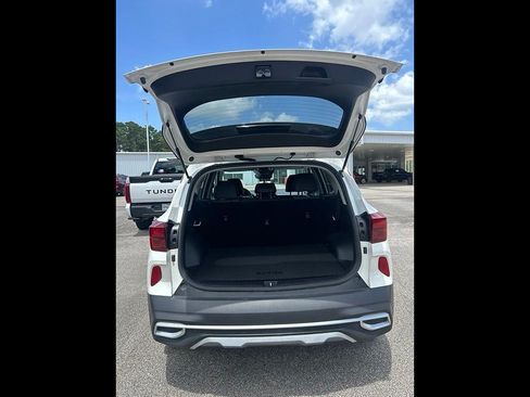 Used 2023 Kia Seltos S FWD image 3