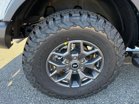 New 2025 Ford Bronco Badlands AWD/4WD image 24