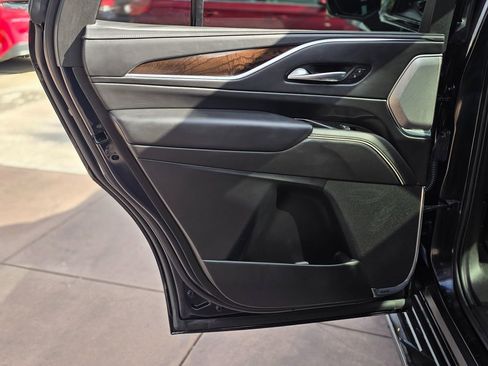 Used 2021 Cadillac Escalade Sport Platinum image 30