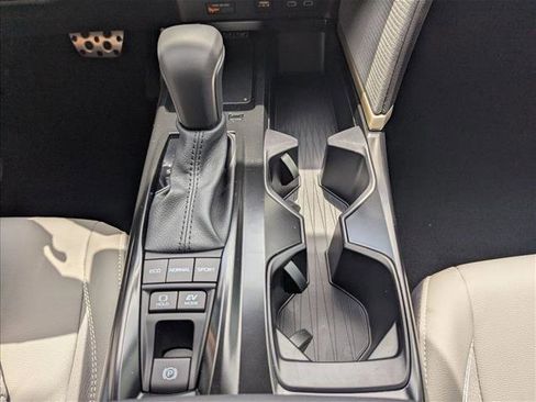 Certified 2025 Toyota Camry SE image 16