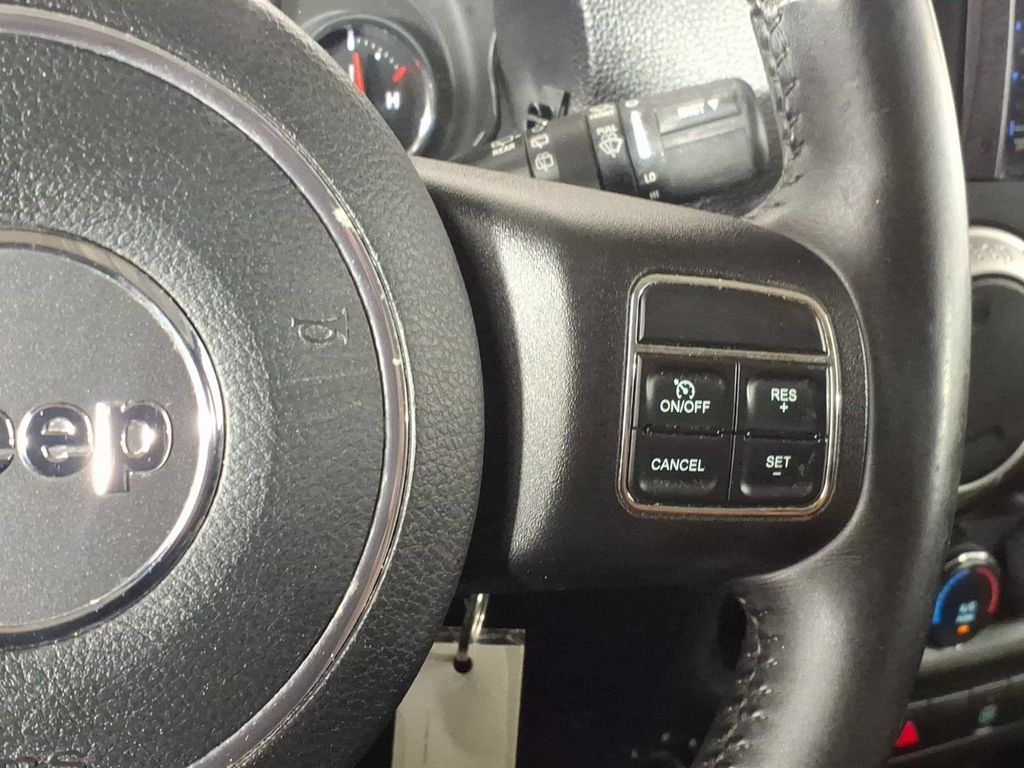 Used 2012 Jeep Wrangler Unlimited Sahara w/ Trailer Tow Group AWD/4WD image 18