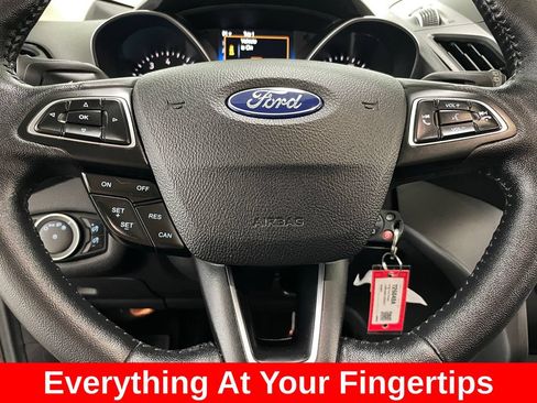 Used 2018 Ford Escape SEL AWD/4WD image 4