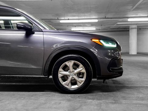 Certified 2025 Honda HR-V LX image 17