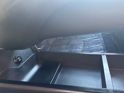 Used 2023 Hyundai Ioniq 6 Limited image 32