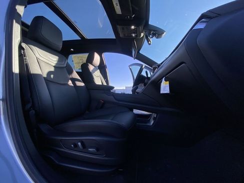 New 2025 Cadillac XT5 Premium Luxury w/ Technology Package image 25