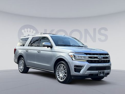 Used 2023 Ford Expedition Max Limited image 8
