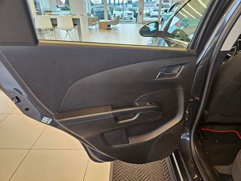 Used 2020 Chevrolet Sonic LT w/ Convenience Package image 23