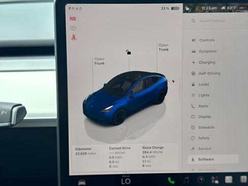 Used 2023 Tesla Model Y Performance AWD/4WD image 16