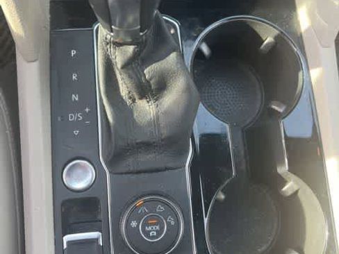 Used 2019 Volkswagen Atlas SEL R-Line image 18