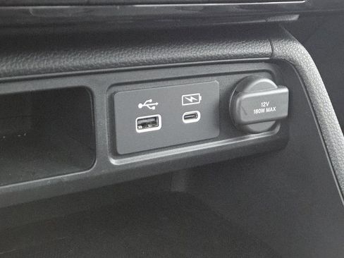 Used 2025 Honda Pilot Elite image 31