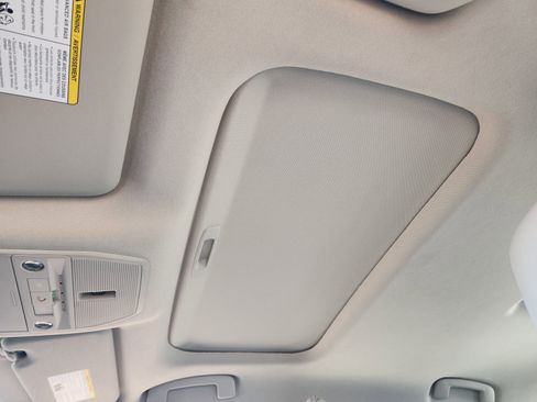 New 2026 Nissan Sentra SL w/ Floor Mat Package image 23