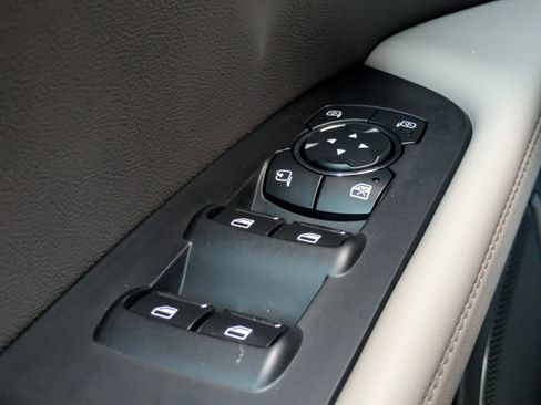 Used 2023 Lincoln Nautilus AWD w/ Premium Package image 24