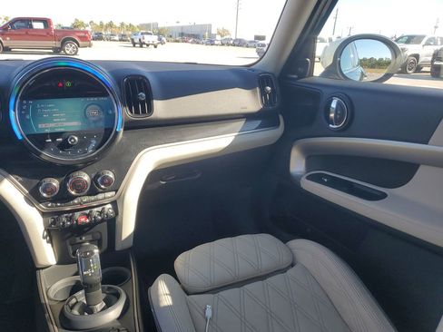 Used 2023 MINI Cooper Countryman S w/ Signature Upholstery Package image 11