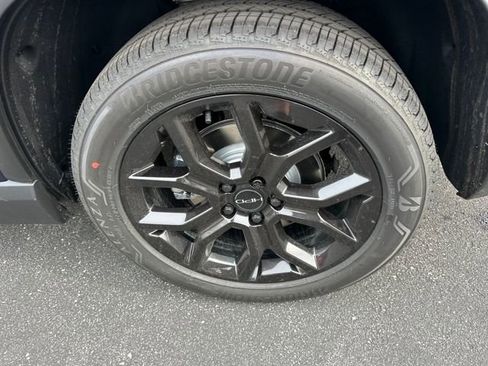 New 2025 Honda Pilot Touring image 41