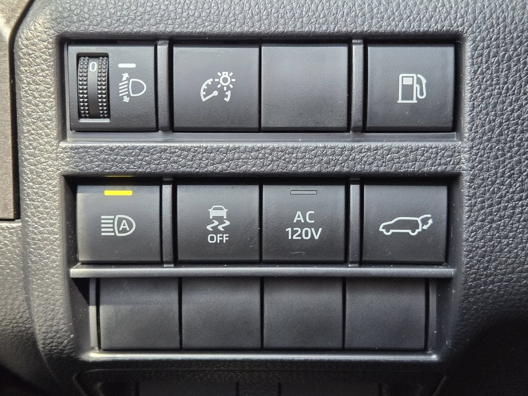 Used 2025 Toyota 4Runner TRD Off-Road Premium AWD/4WD image 21