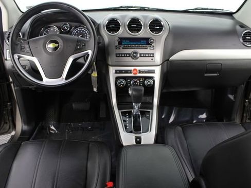 Used 2012 Chevrolet Captiva Sport LT w/ Convenience Package image 7