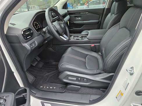New 2025 Honda Pilot EX-L image 12