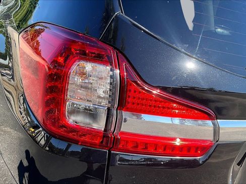 Used 2022 Subaru Ascent Touring w/ Popular Package #2A AWD/4WD image 29