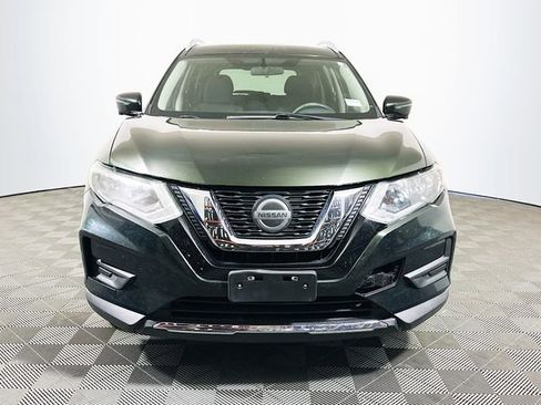 Used 2018 Nissan Rogue SV w/ Premium Package image 3