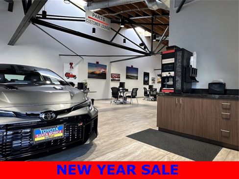 Used 2019 Toyota RAV4 XSE image 32