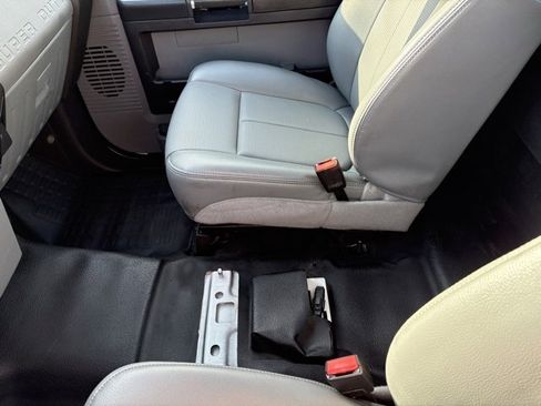 Used 2016 Ford F350 XL w/ Power Equipment Group image 19