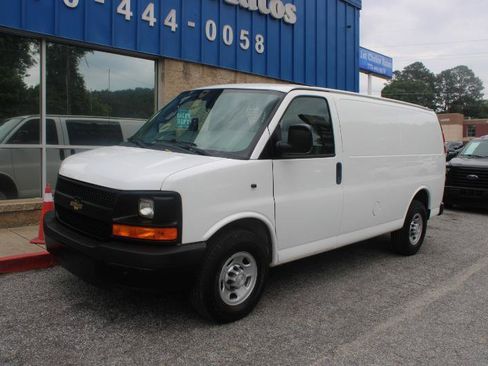 Used 2016 Chevrolet Express 2500 RWD image 3