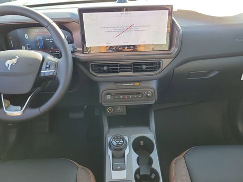 New 2026 Ford Bronco Sport Outer Banks w/ Outer Banks Tech Package+ AWD/4WD image 18