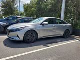Used 2022 Hyundai Elantra SEL w/ Preferred Accessory Package image 3