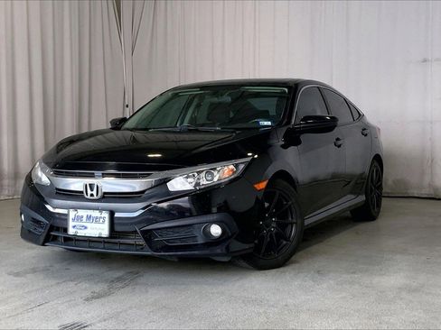 Used 2018 Honda Civic EX-T image 2