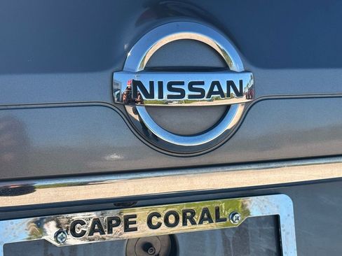 Used 2019 Nissan Rogue S w/ Special Edition Package FWD image 34