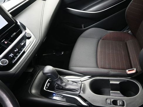 Used 2024 Toyota Corolla SE image 19