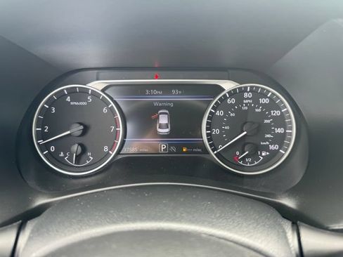 Used 2025 Nissan Sentra SV FWD image 15