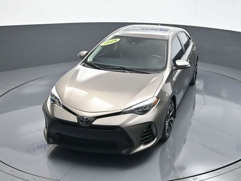 Used 2018 Toyota Corolla SE image 44