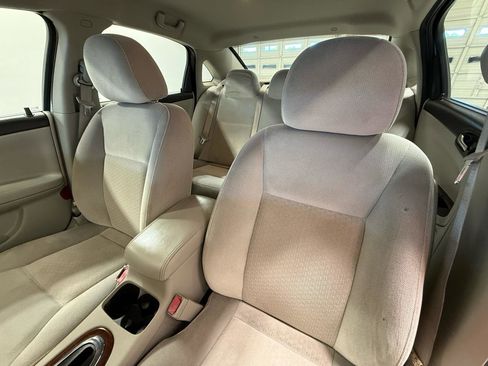 Used 2010 Chevrolet Impala LS image 12