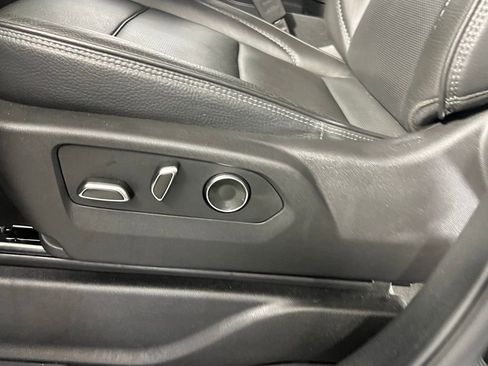 Used 2025 GMC Yukon Denali image 22