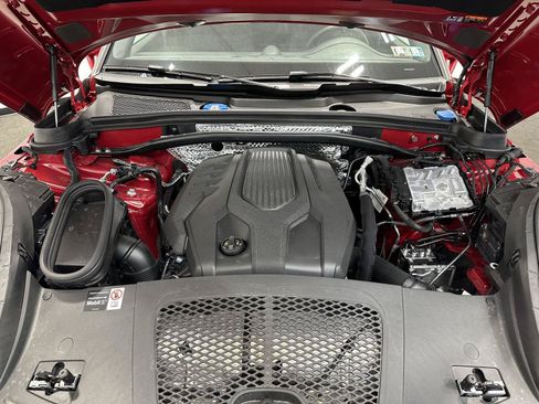 Certified 2026 Porsche Macan AWD/4WD image 44
