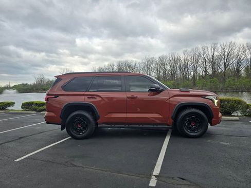 Used 2024 Toyota Sequoia TRD Pro AWD/4WD image 5