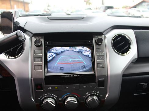 Used 2016 Toyota Tundra SR5 image 31