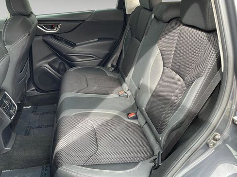 Used 2020 Subaru Forester Premium image 25