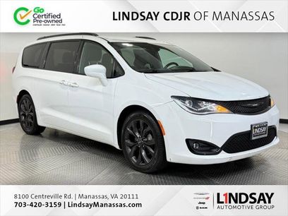 Certified 2018 Chrysler Pacifica Touring-L w/ Premium Audio Group