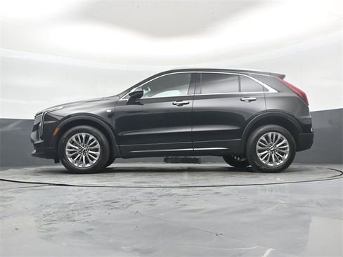 Used 2024 Cadillac XT4 Premium Luxury image 44