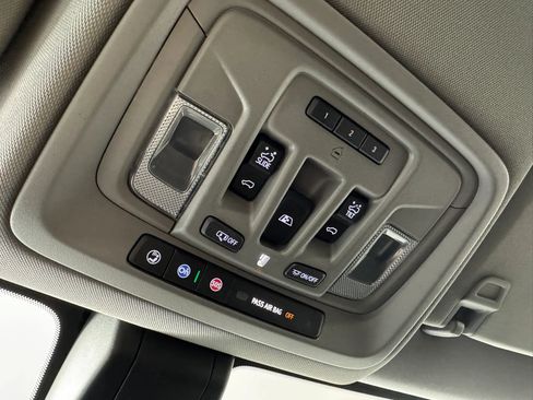 Used 2019 Chevrolet Silverado 1500 LTZ w/ LTZ Premium Package AWD/4WD image 24