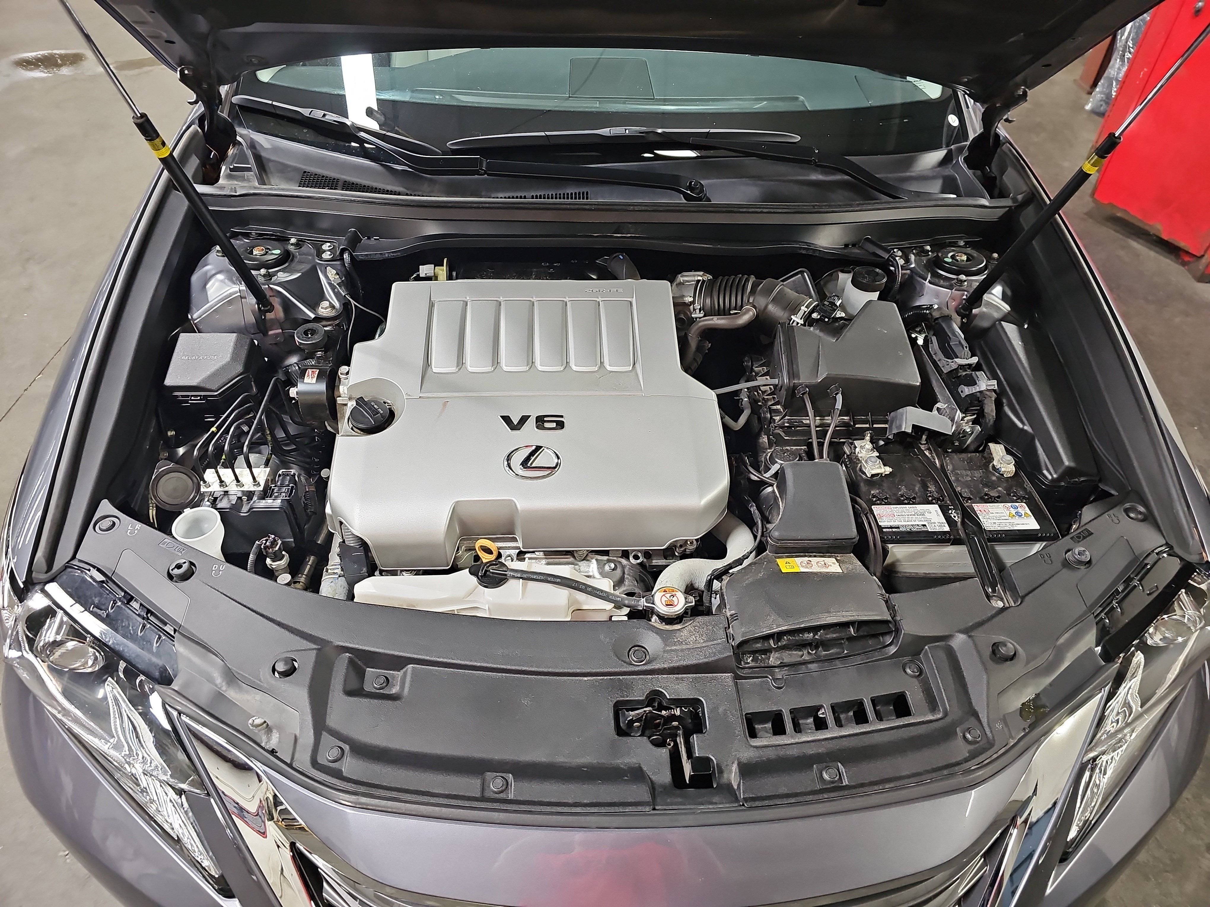 Used 2018 Lexus ES 350 w/ Luxury Package w/Wood Trim FWD image 31