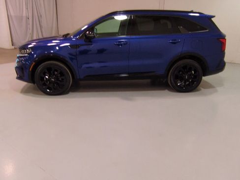 Certified 2023 Kia Sorento SX AWD/4WD image 7