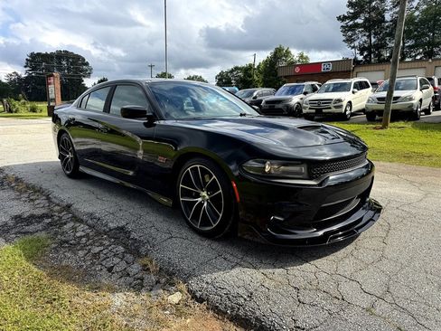Used 2018 Dodge Charger R/T Scat Pack image 6