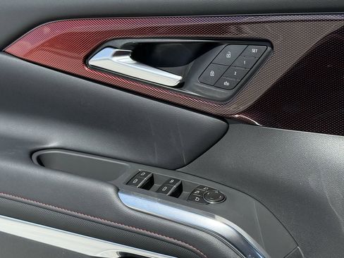 New 2026 Chevrolet Traverse RS image 17