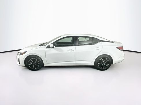 Used 2025 Nissan Sentra SV FWD image 4