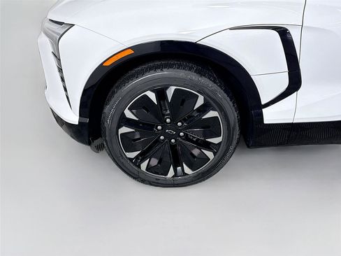 Used 2024 Chevrolet Blazer EV RS image 24